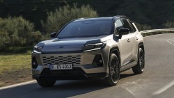 تویوتا RAV4