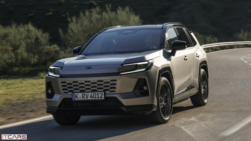 تویوتا RAV4